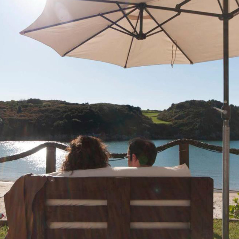 restaurante-playa-de-poo-la-farola-del-mar